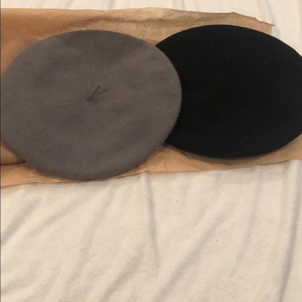 Berets - Picture 3 of 9